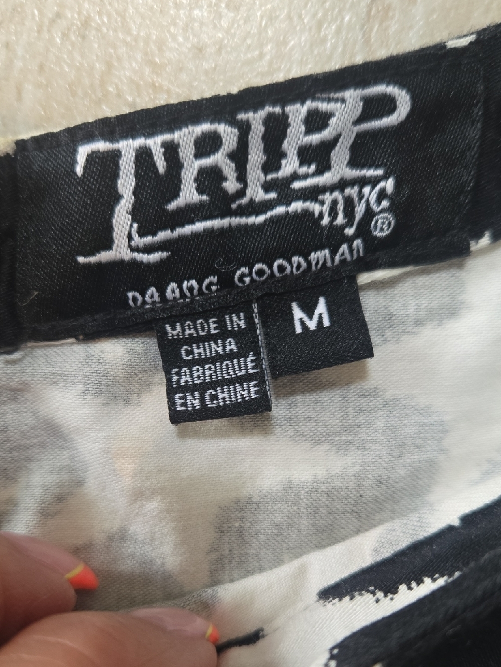 Tripp NYC Daang Goodman Black/White Star Skater Mini Skirt - Picture 2 of 6